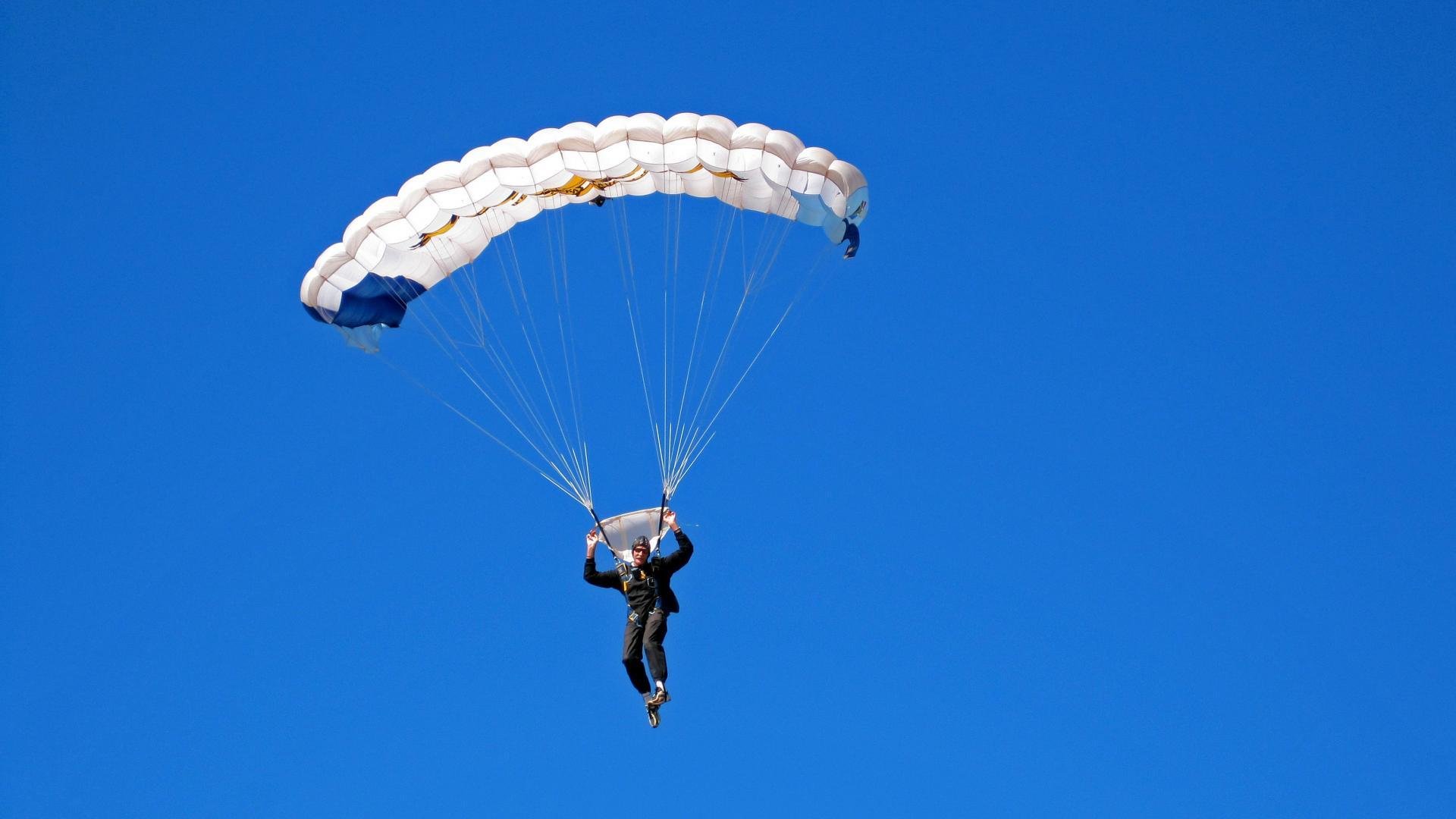 骑士一剑封喉，当团队篮球碾碎高原悬念