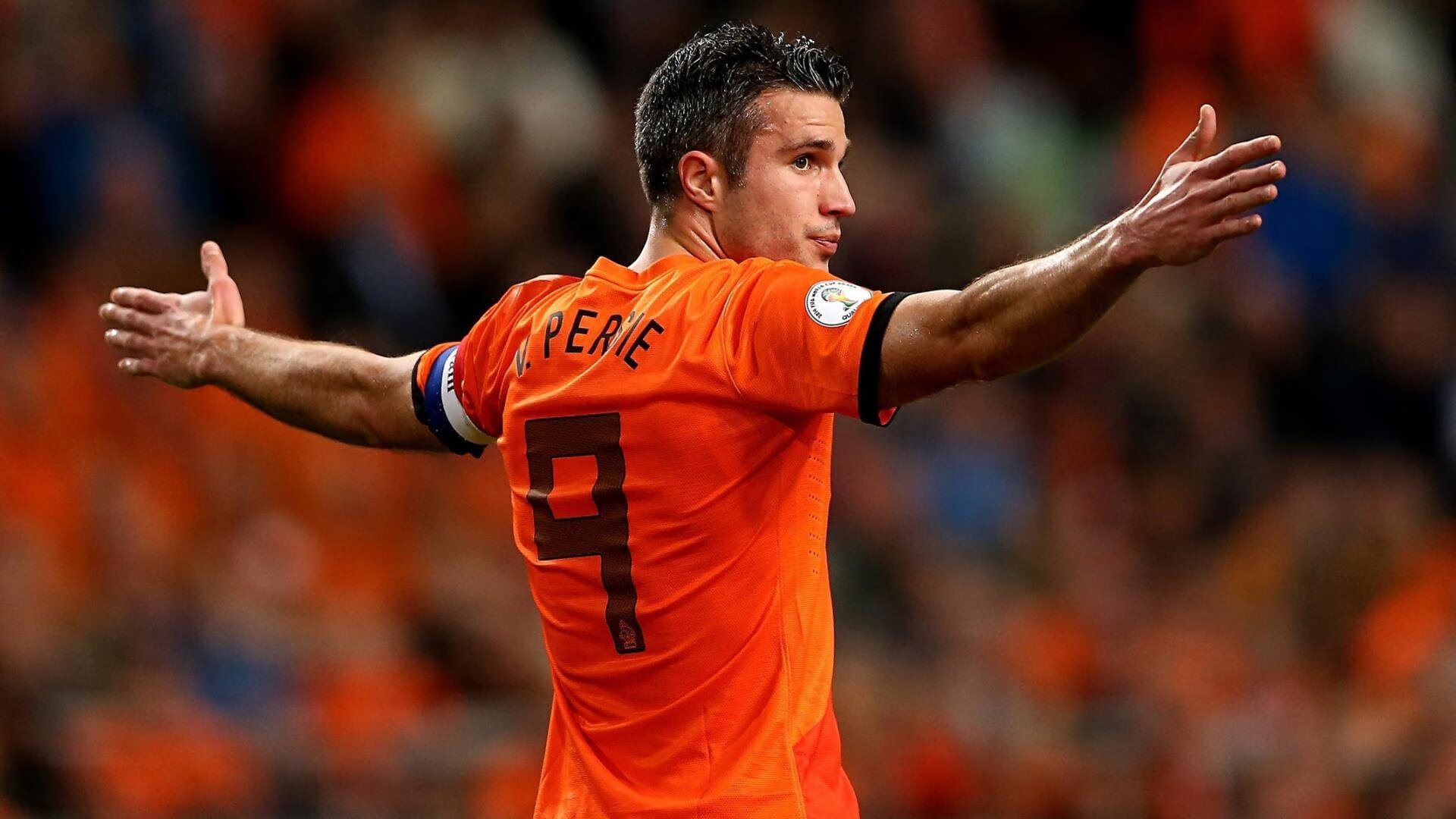 维尼修斯里程碑之夜，当委内瑞拉足球哲学照亮圣西罗